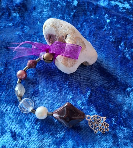 Hag stone altar hand - altar,