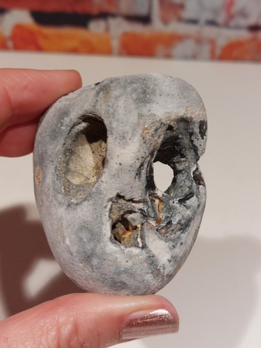 Natural hag stone pagan - a,