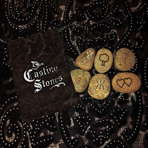 Witch casket engraved casting - witch,